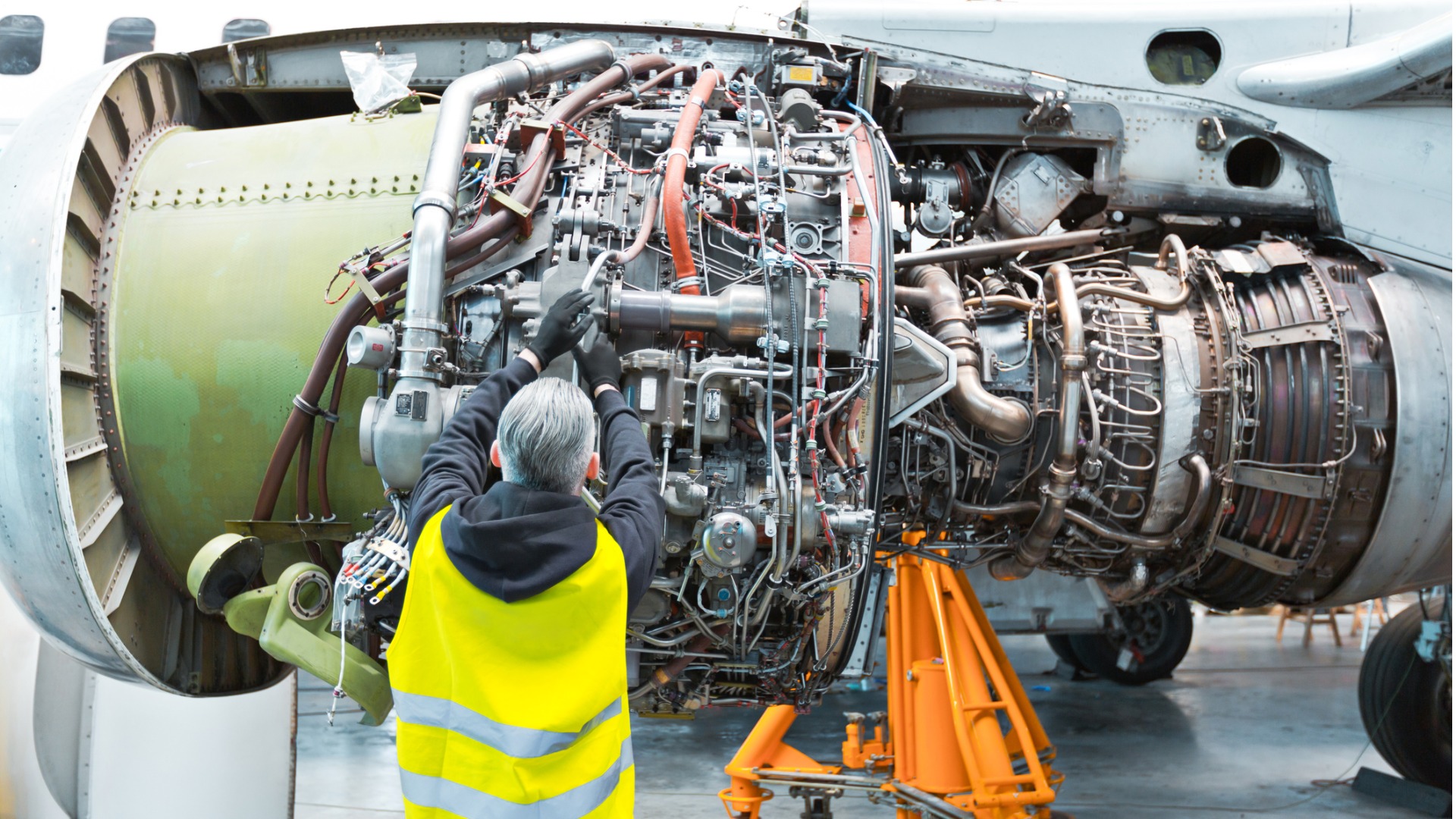 How COVID-19 accelerated the aircraft mechanic shortage
