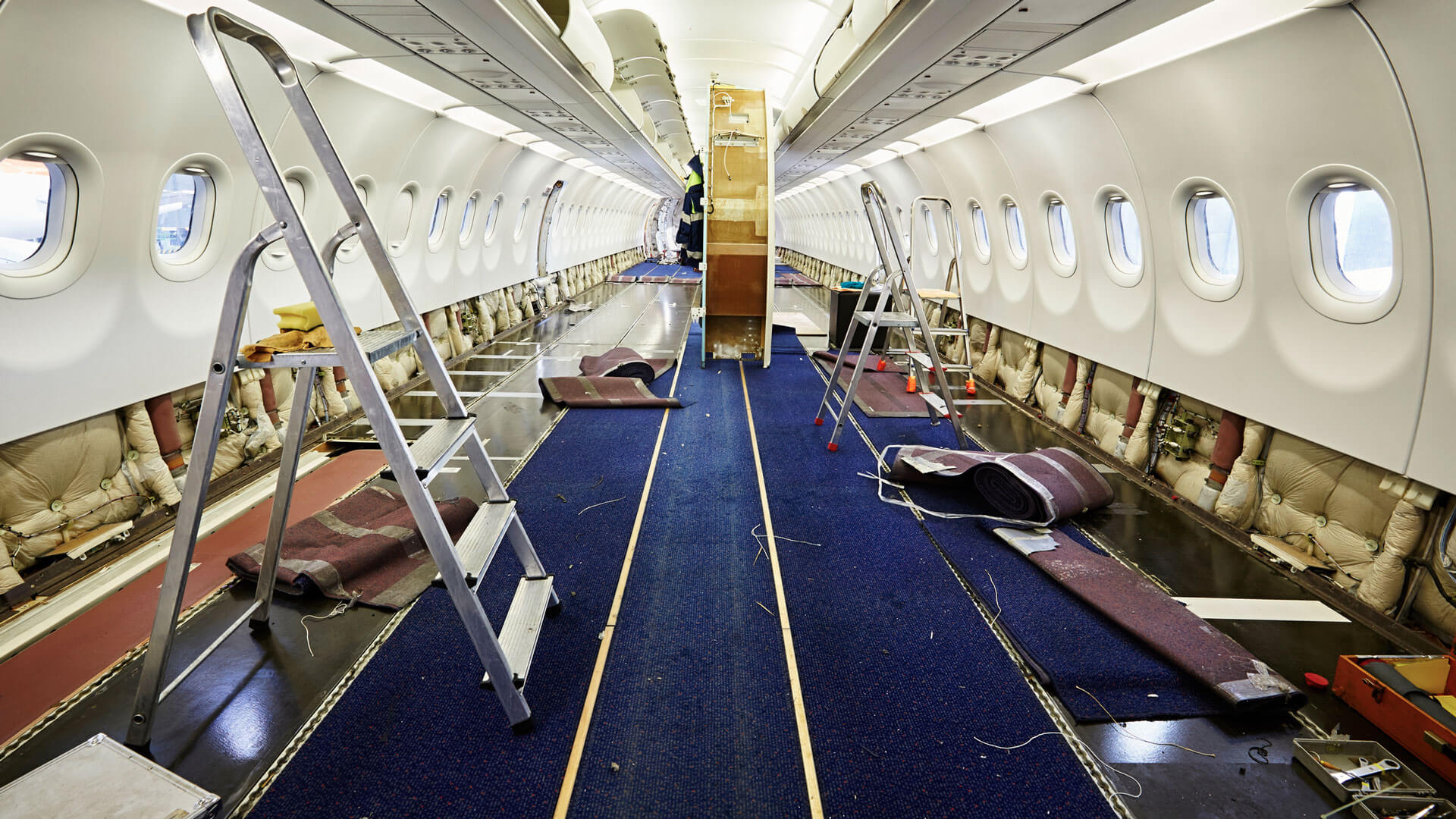 Aircraft floor panels: A longer lifetime and lower total cost of ownership?